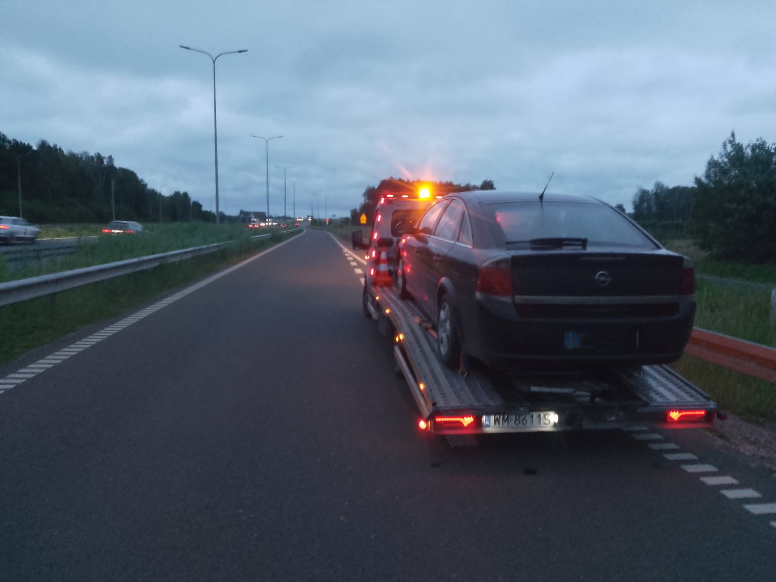 Holowanie aut Halinów